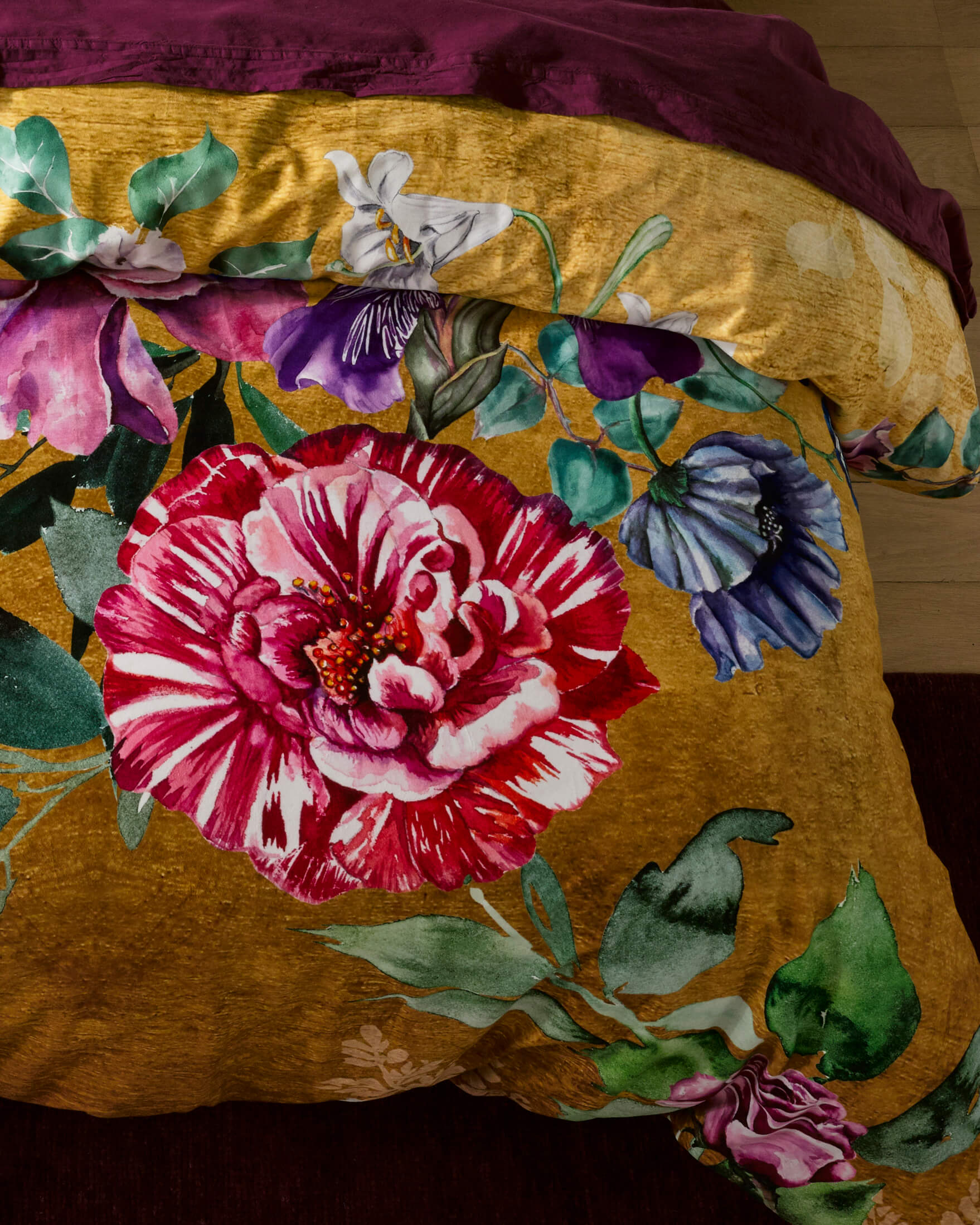 Gold Leaf Quilt Cover Set