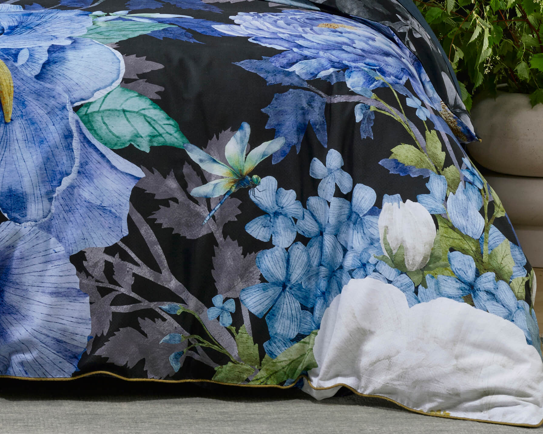 Marceline Black Quilt Cover Set