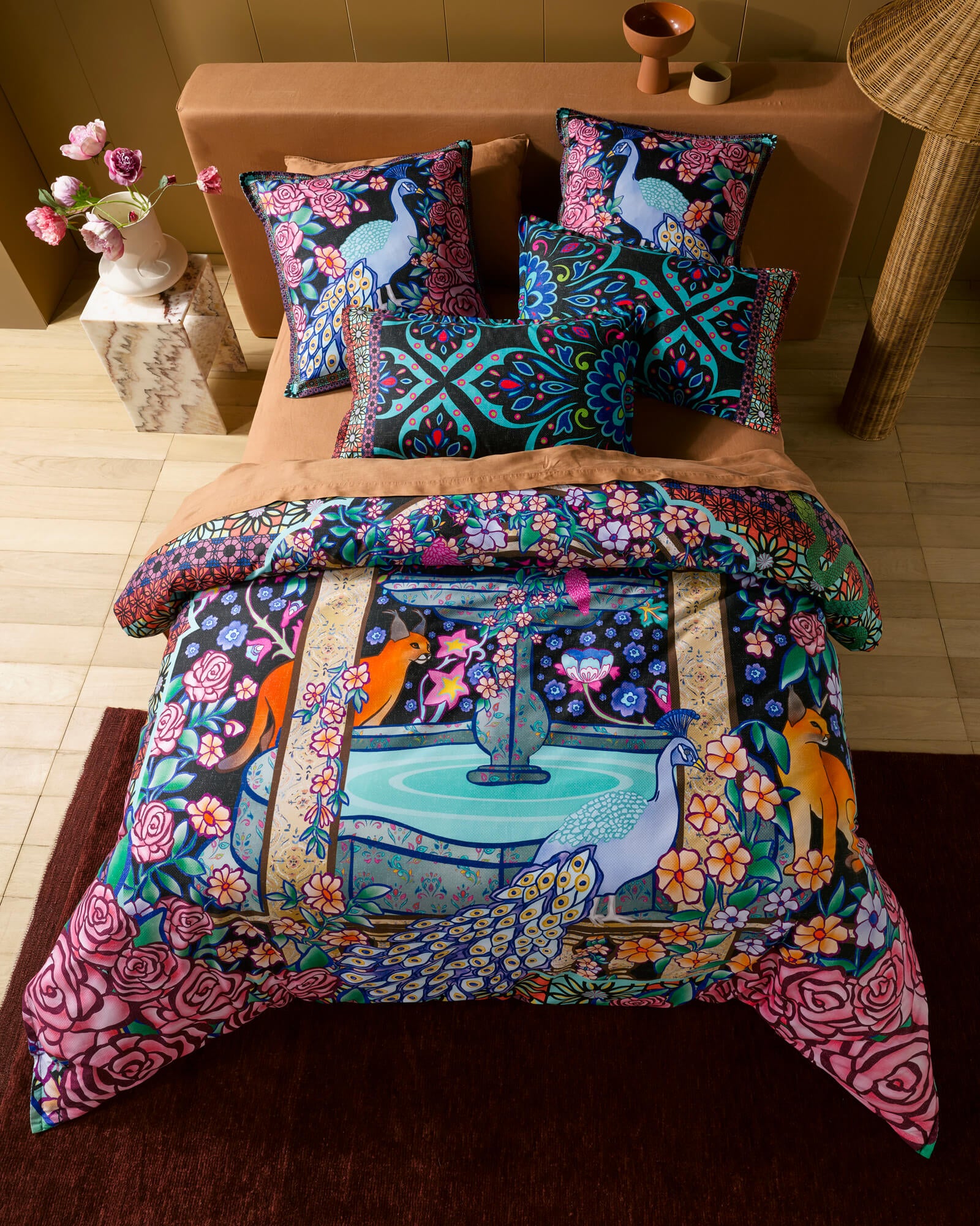 Aria Black Quilt Cover Set Incl 2 Std Pillowcases