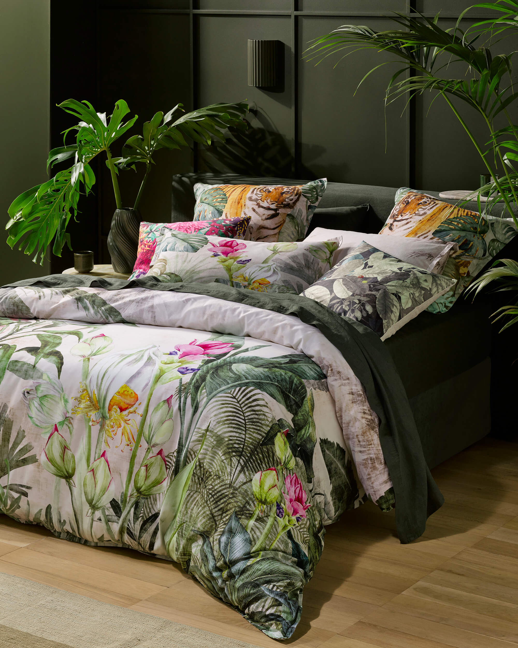 Jungle Lotus Quilt Cover Set